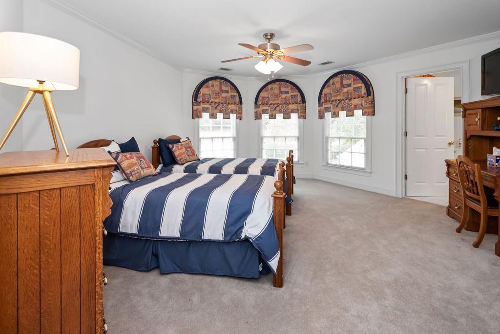 120 ISLAND COVE Drive