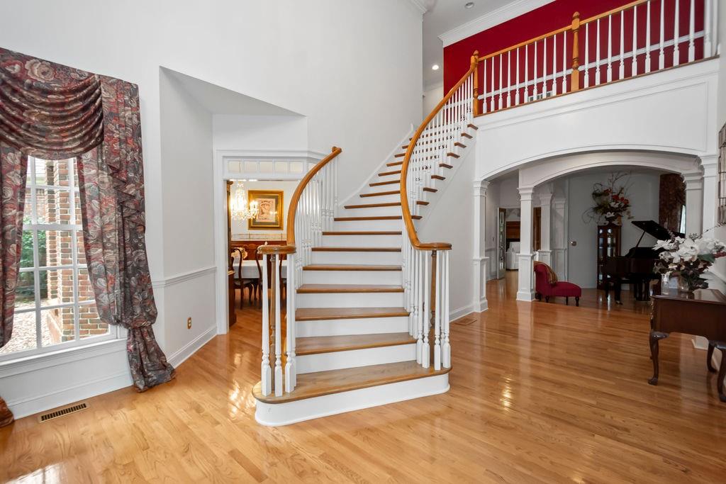 120 ISLAND COVE Drive