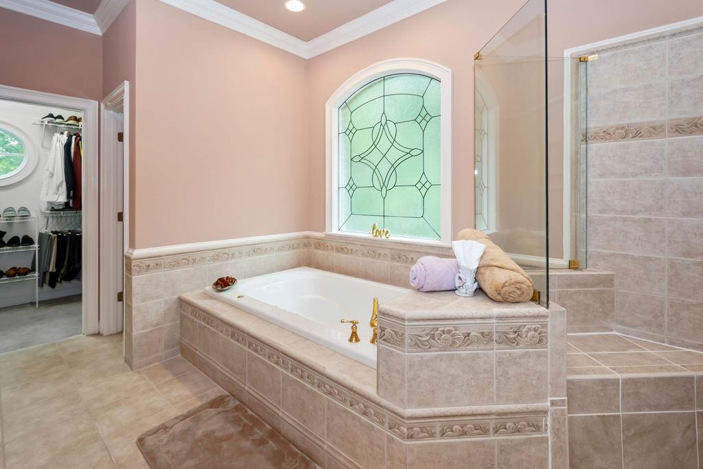 120 ISLAND COVE Drive