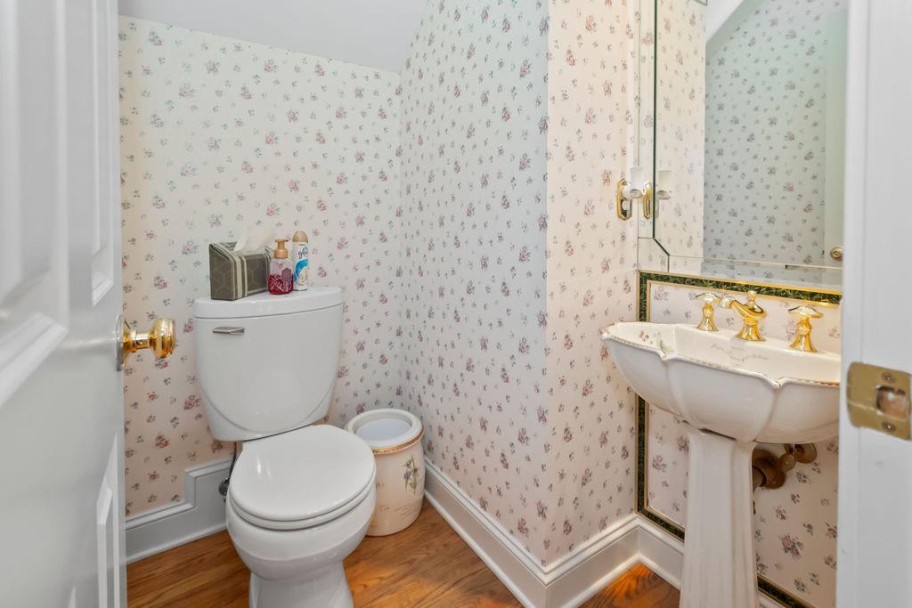 120 ISLAND COVE Drive