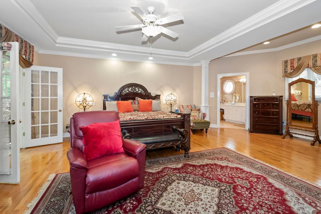 120 ISLAND COVE Drive