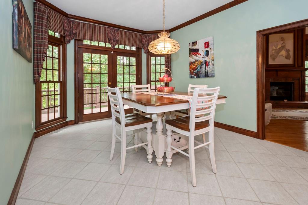 120 ISLAND COVE Drive