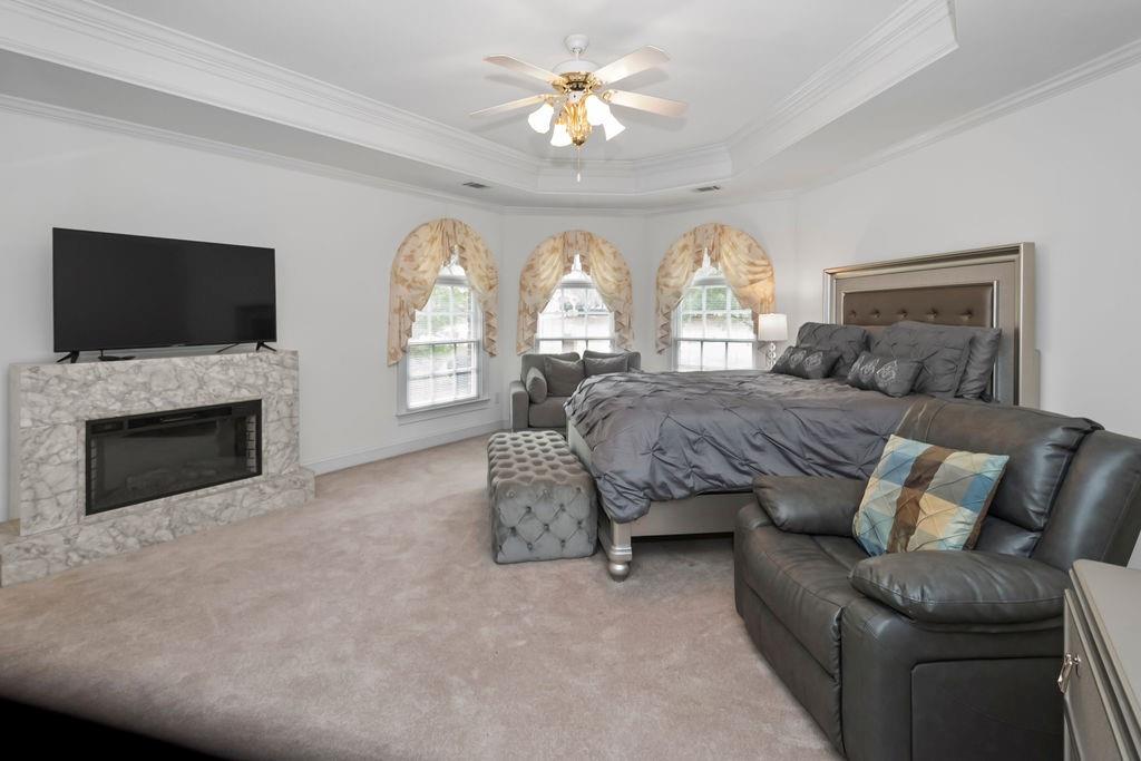 120 ISLAND COVE Drive