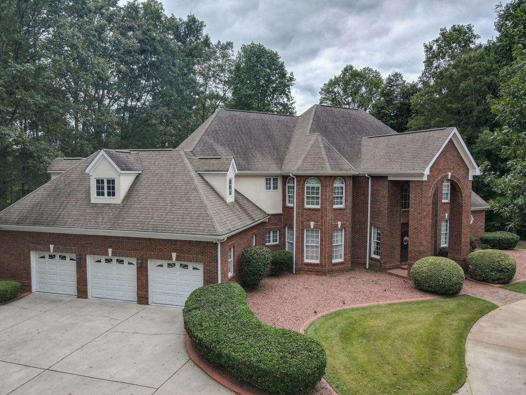 120 ISLAND COVE Drive