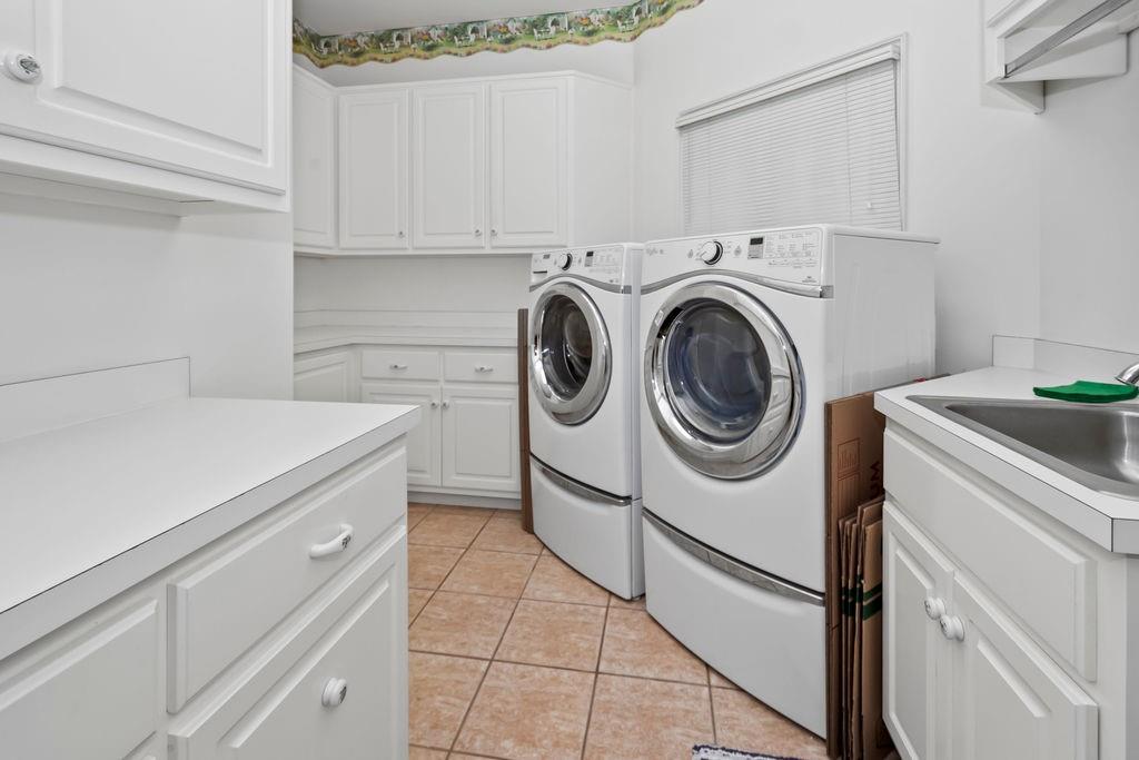 120 ISLAND COVE Drive