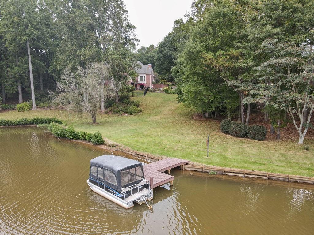 120 ISLAND COVE Drive