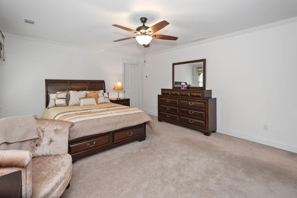 120 ISLAND COVE Drive