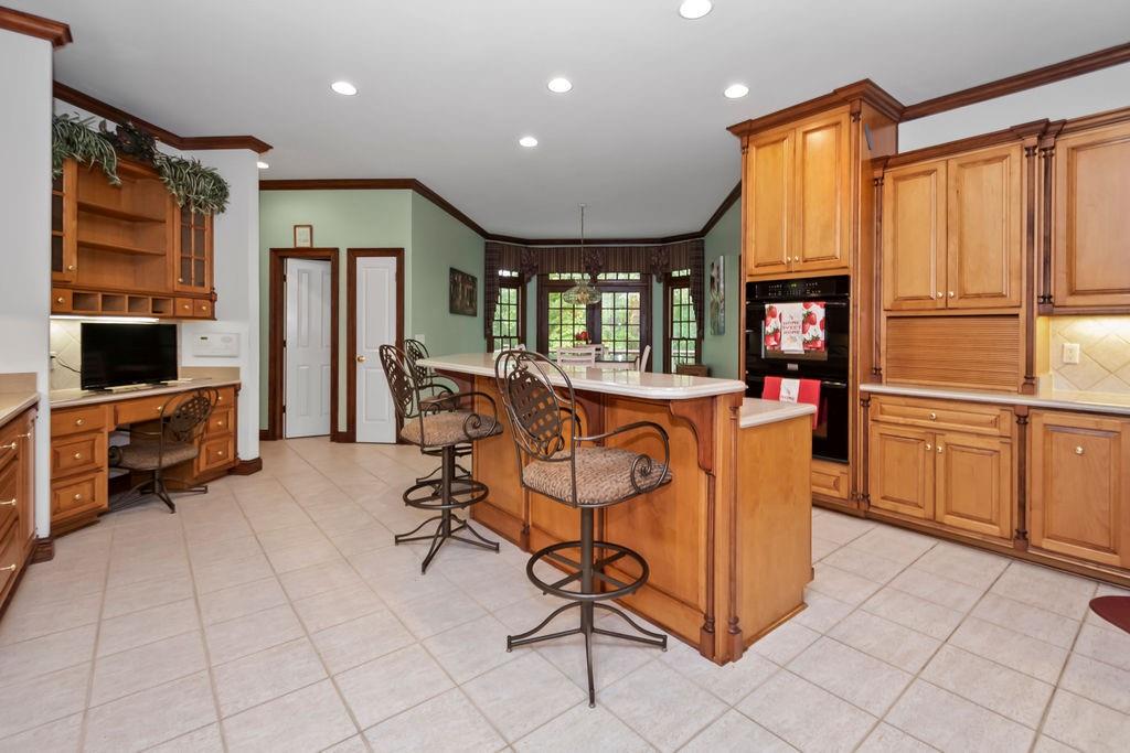 120 ISLAND COVE Drive