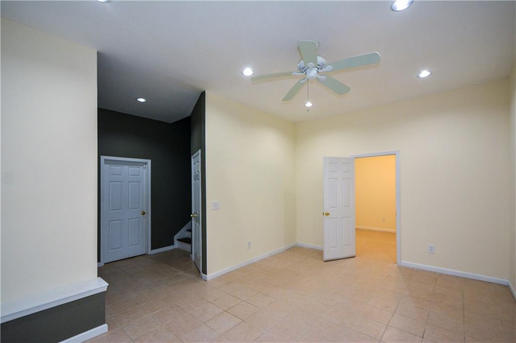 591 Wentworth Drive NW