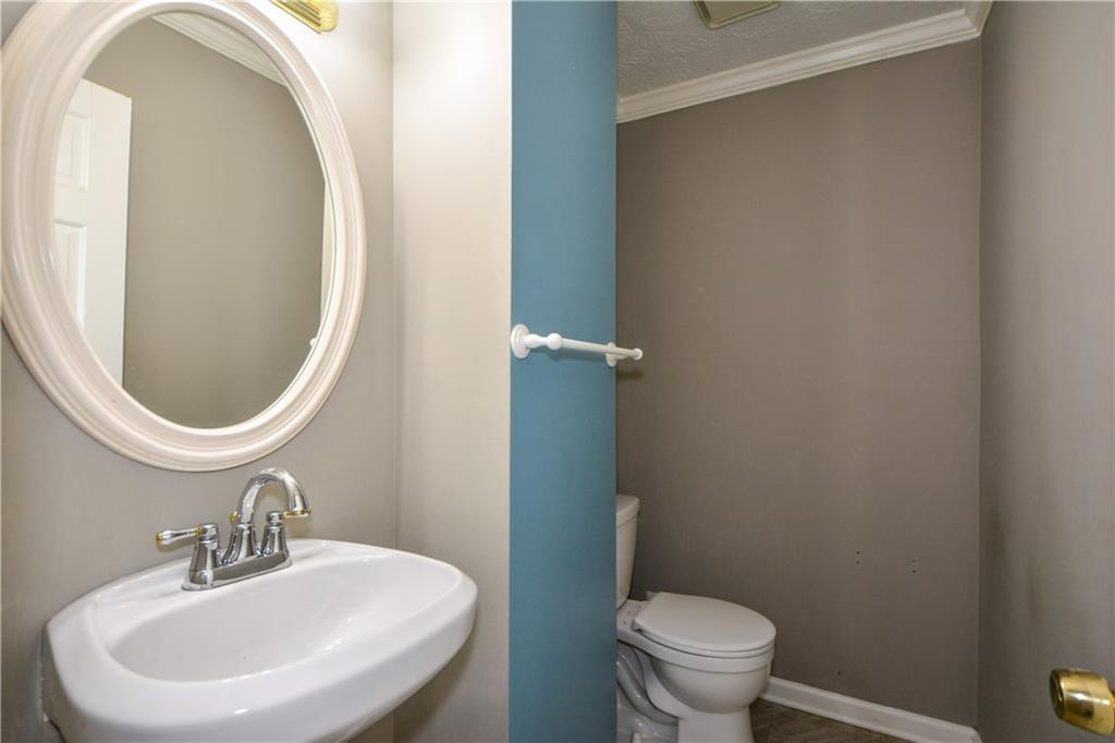 591 Wentworth Drive NW