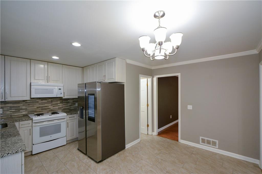 591 Wentworth Drive NW