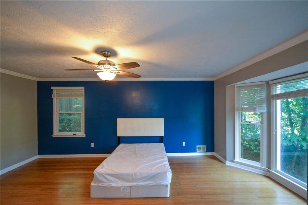 591 Wentworth Drive NW