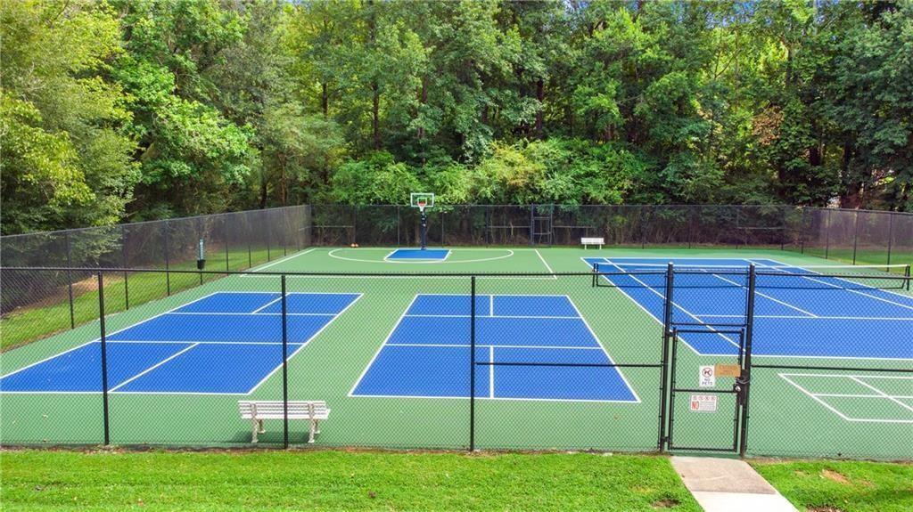 591 Wentworth Drive NW