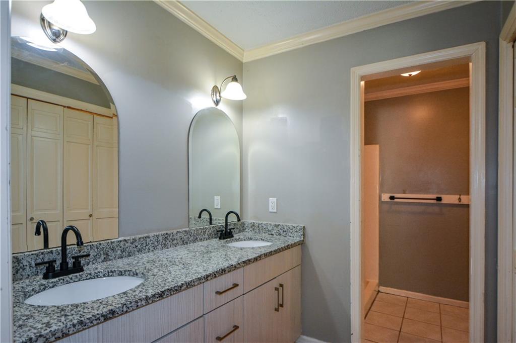 591 Wentworth Drive NW