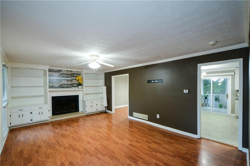 591 Wentworth Drive NW