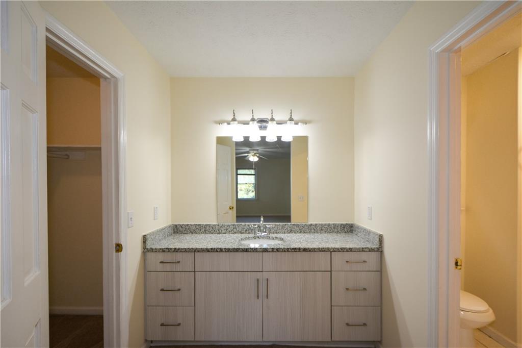 591 Wentworth Drive NW