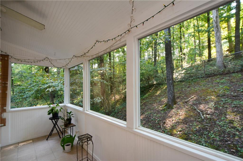 591 Wentworth Drive NW