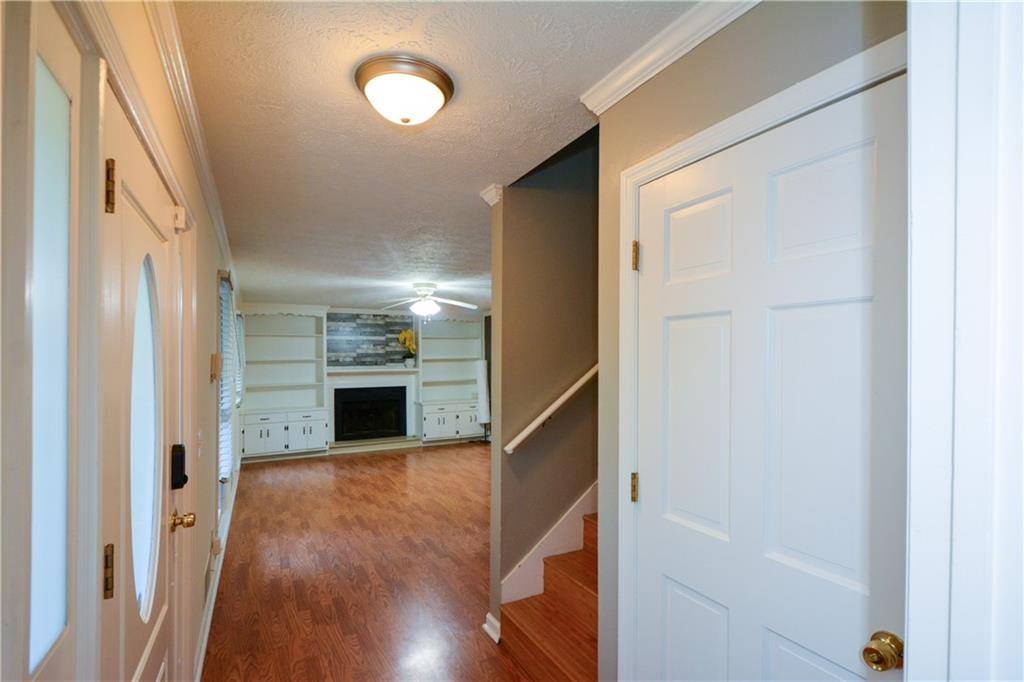 591 Wentworth Drive NW