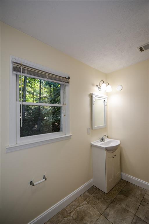 591 Wentworth Drive NW