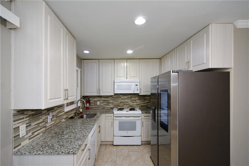 591 Wentworth Drive NW