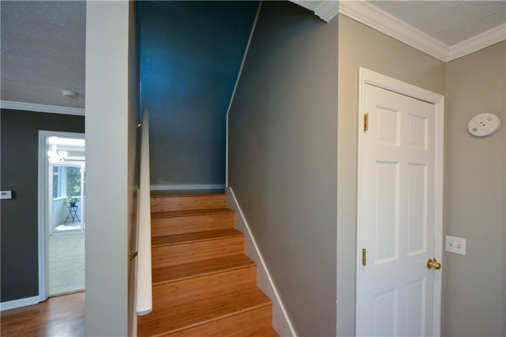 591 Wentworth Drive NW