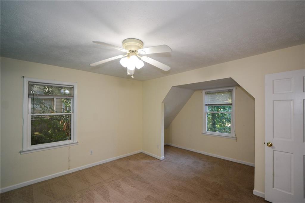 591 Wentworth Drive NW