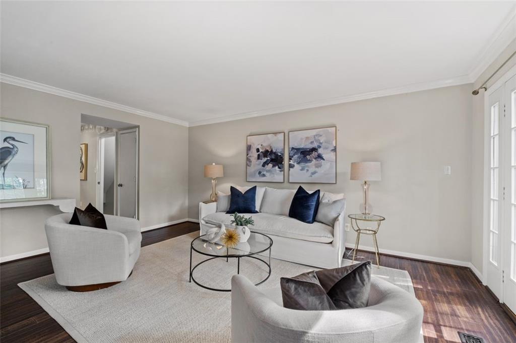 3710 STONEWALL Circle SE