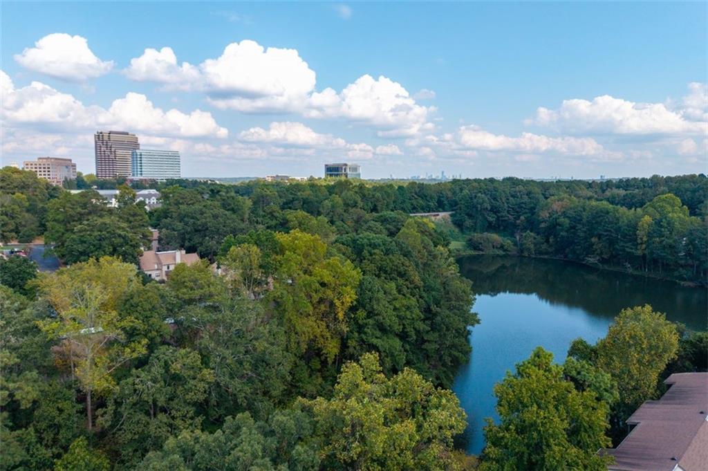 3710 STONEWALL Circle SE