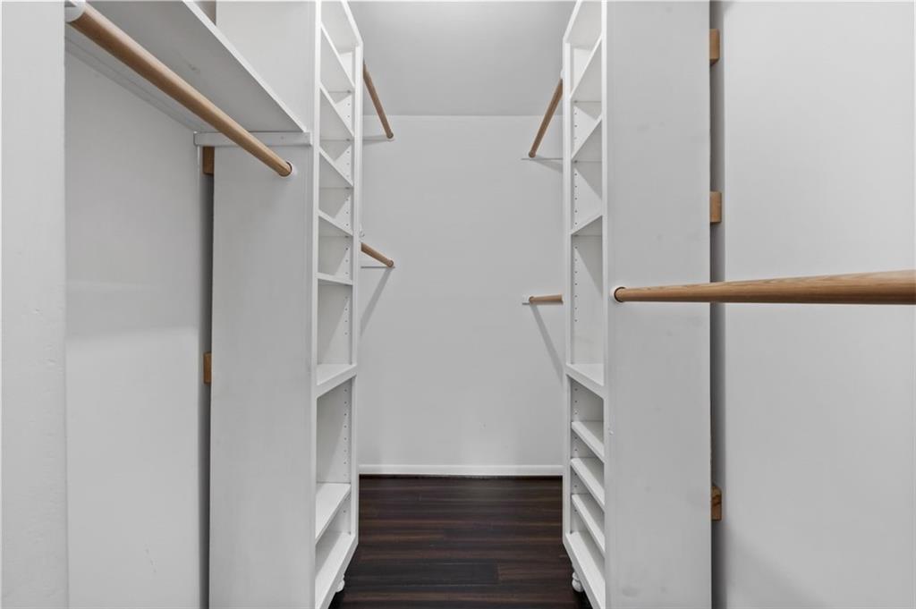 3710 STONEWALL Circle SE