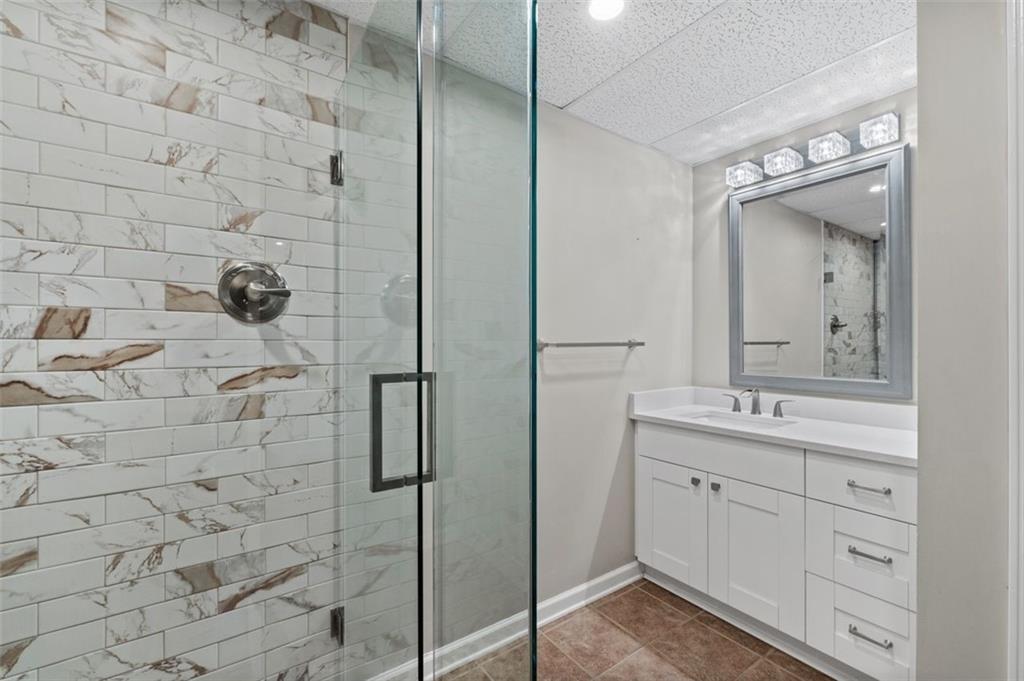 3710 STONEWALL Circle SE