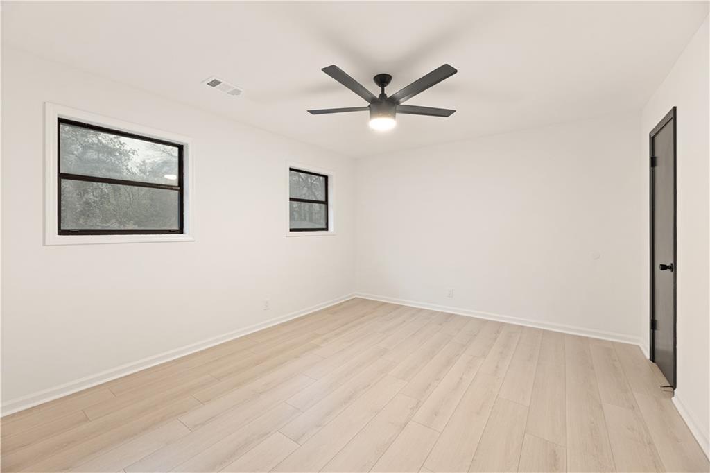 1487 SPRINGWOOD Drive SE Unit B