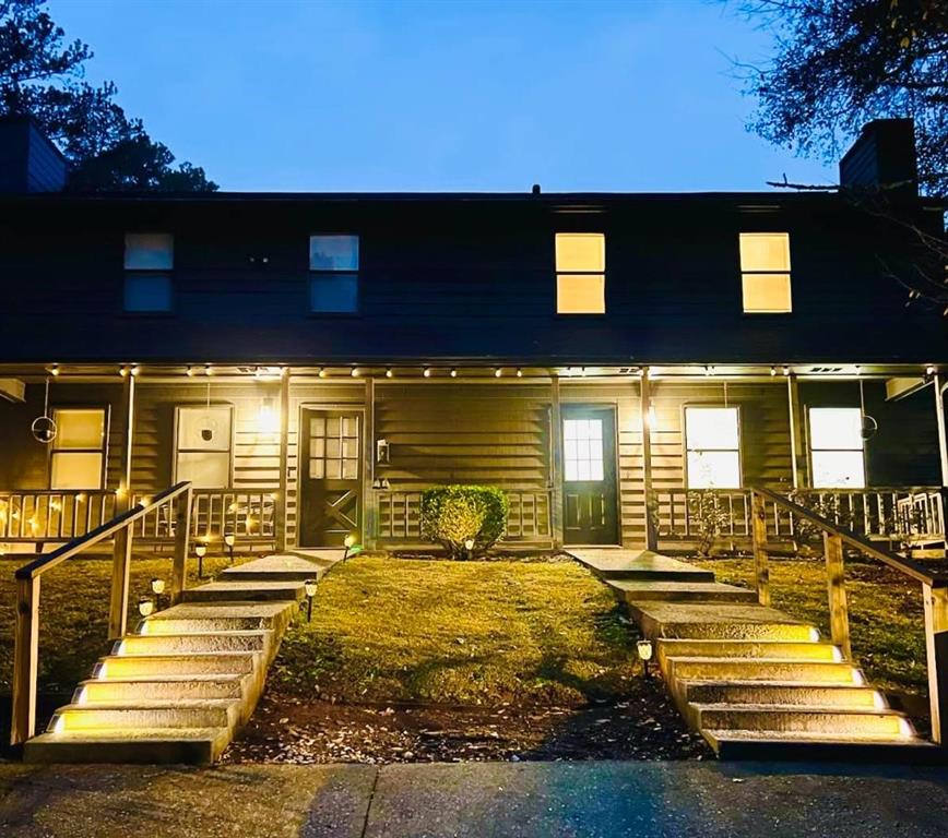 1487 SPRINGWOOD Drive SE Unit B