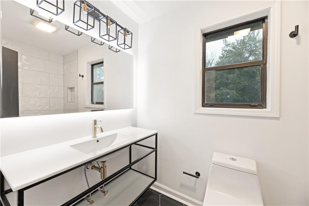 1487 SPRINGWOOD Drive SE Unit B