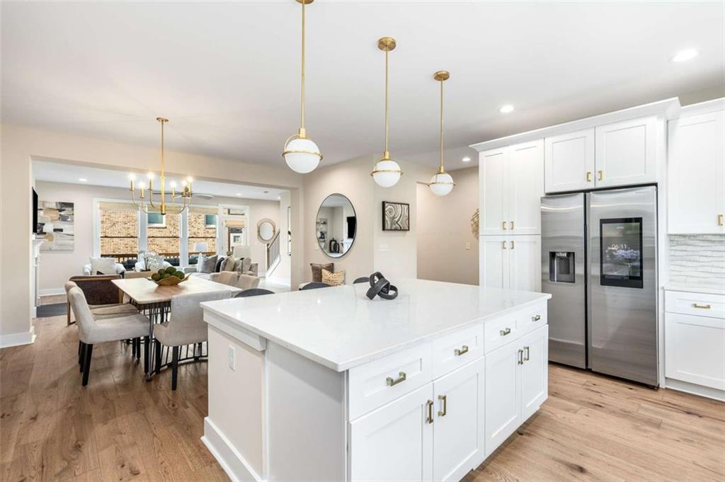 370 THRASHER Street Unit 2