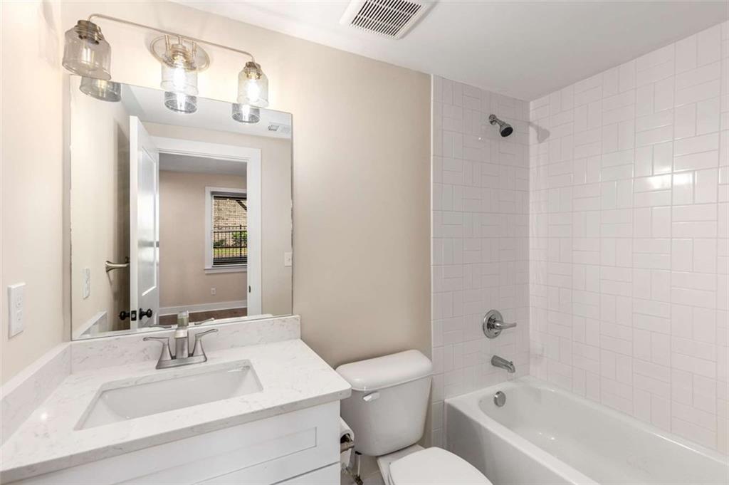 370 THRASHER Street Unit 2