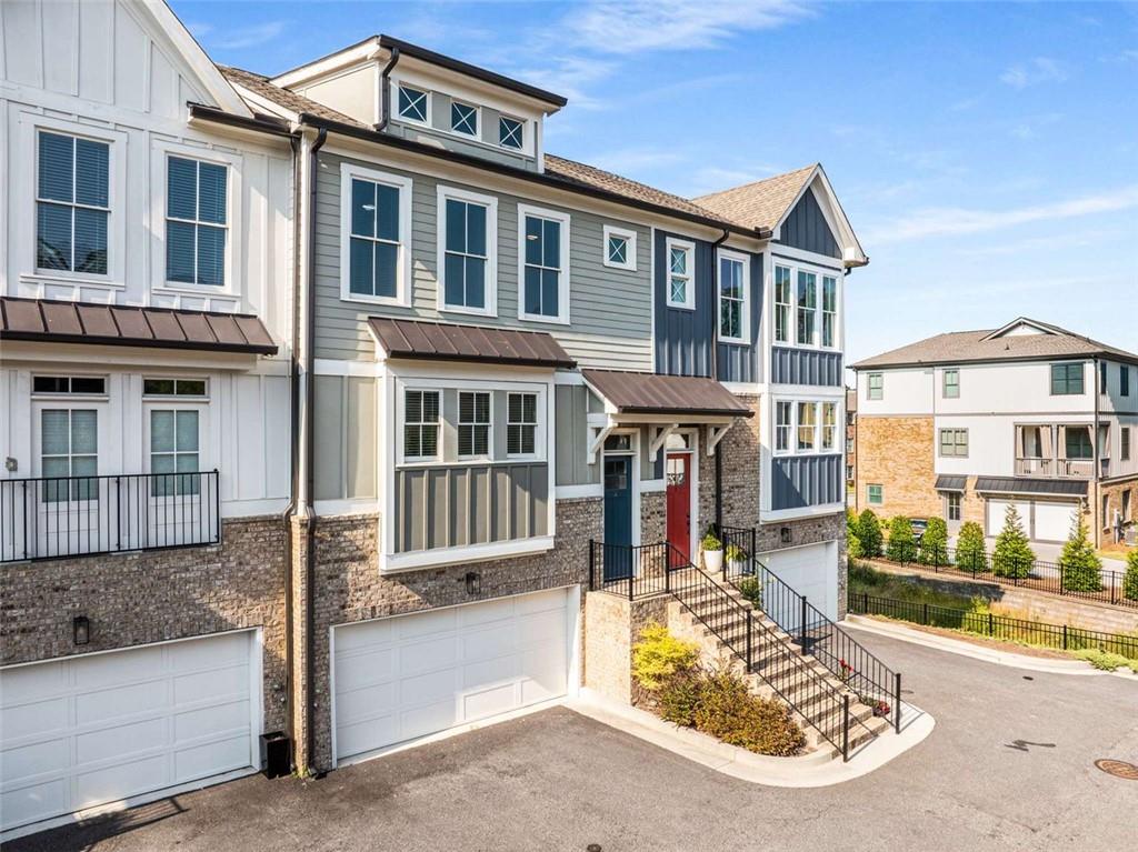 370 THRASHER Street Unit 2