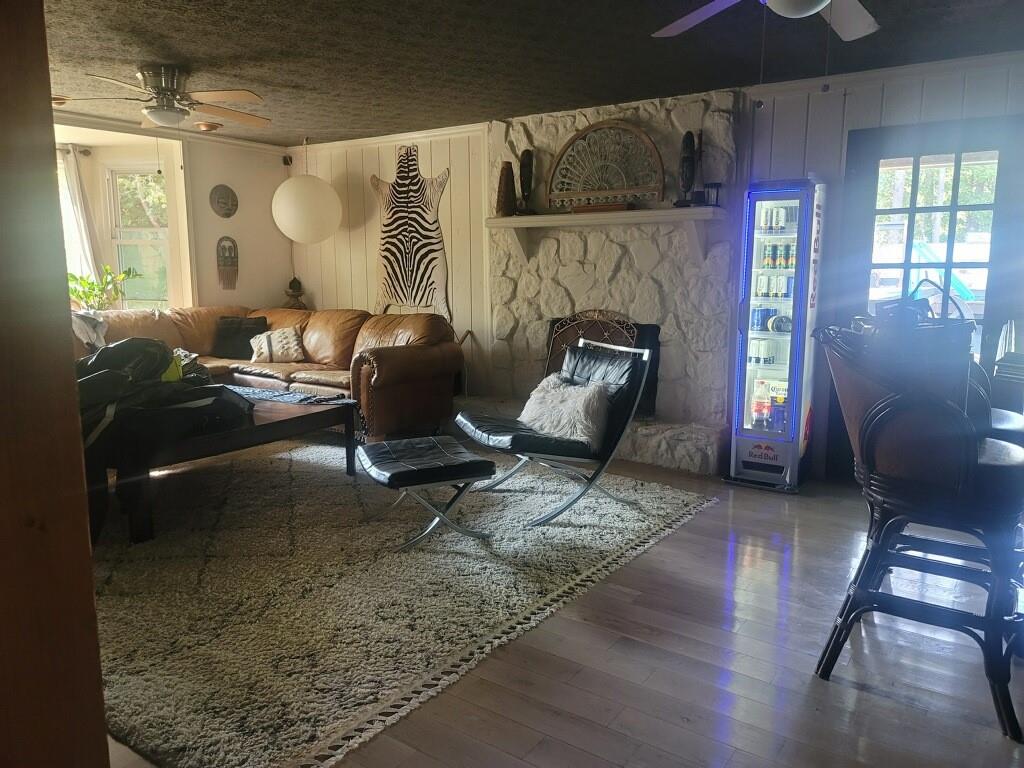 2158 WEYBRIDGE Drive