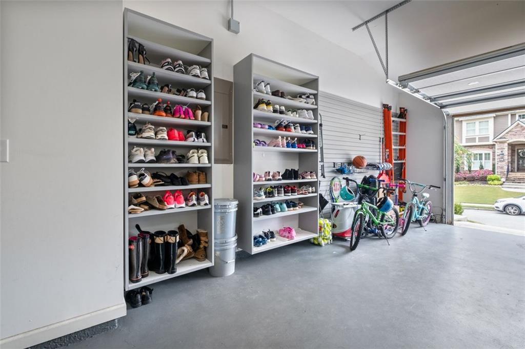 5413 BLUESTONE Circle