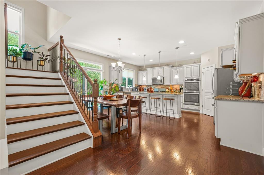 2015 AUGUSTINE Trace