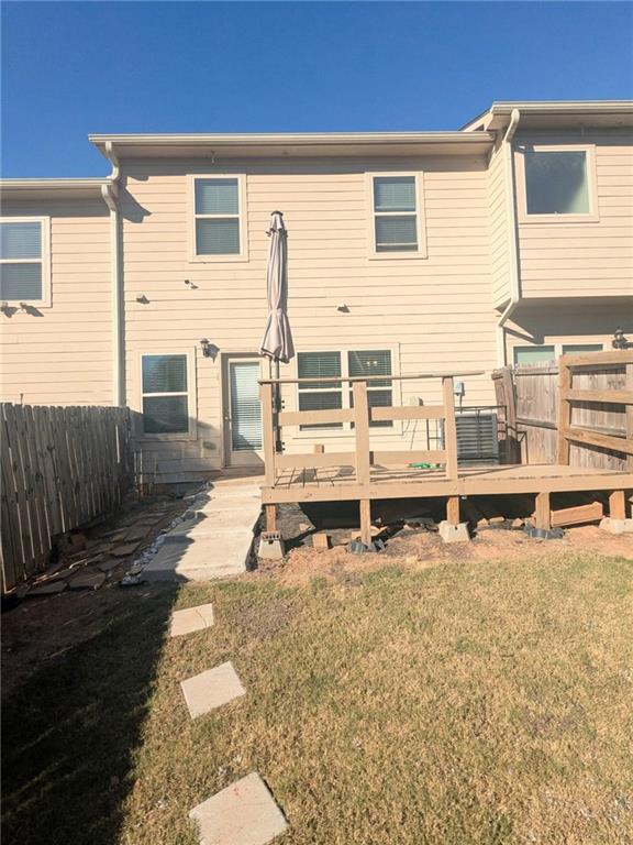 2421 Castle Keep Way SE