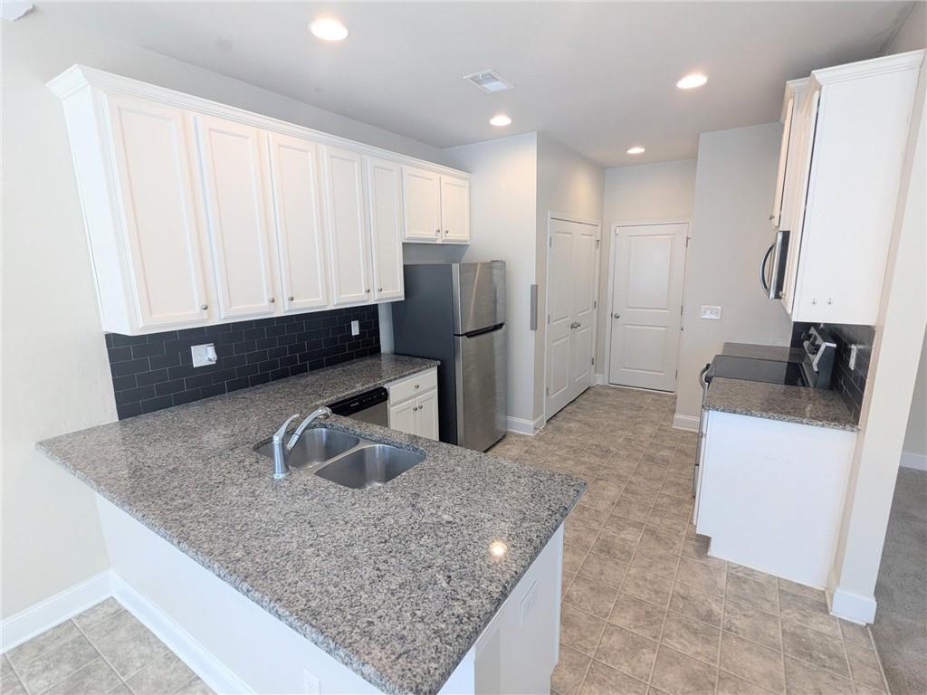 2421 Castle Keep Way SE