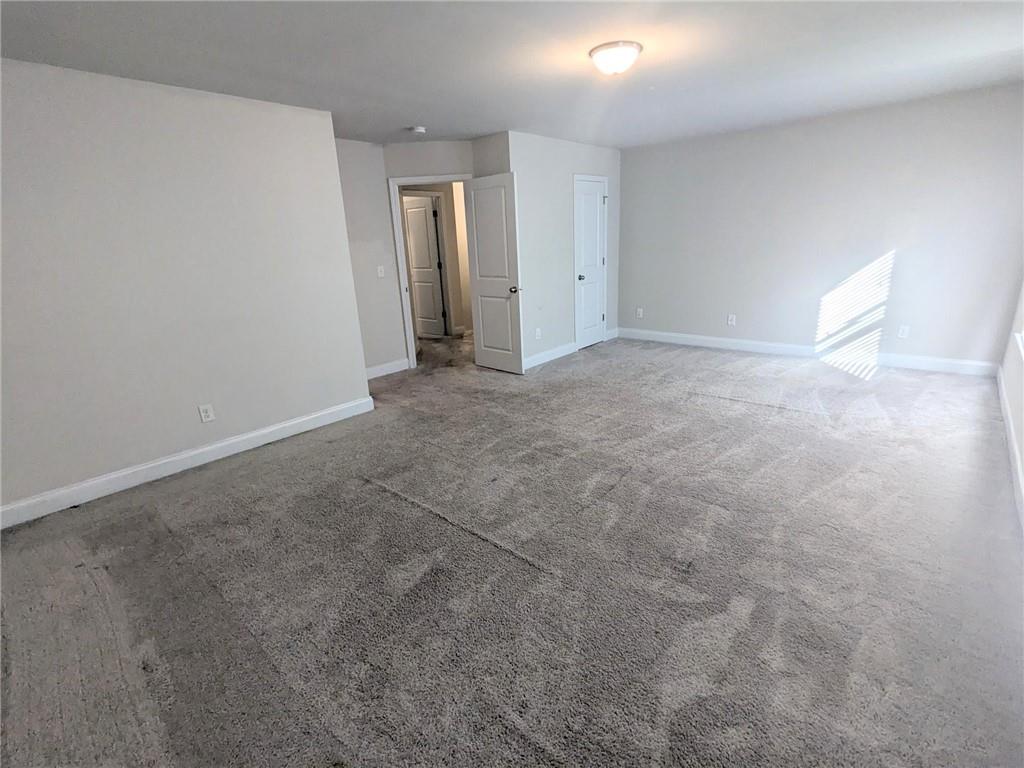 2421 Castle Keep Way SE