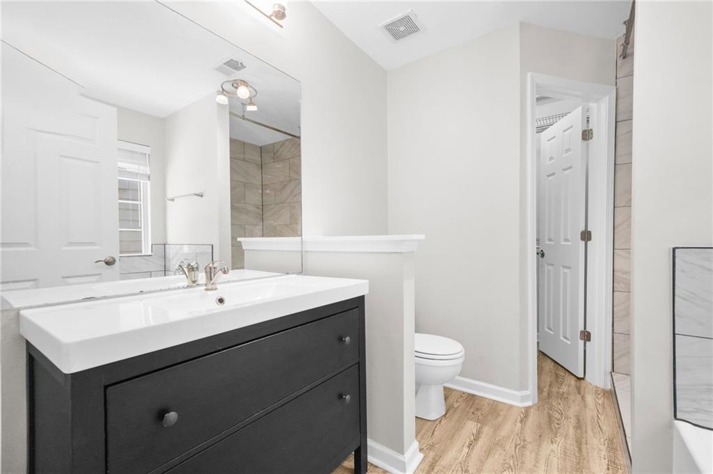 1288 GATES Circle SE