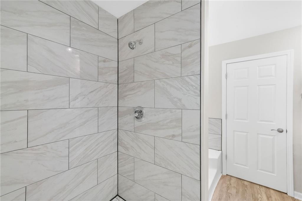 1288 GATES Circle SE