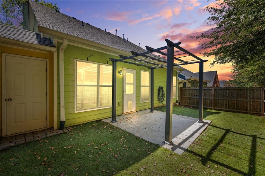 1288 GATES Circle SE