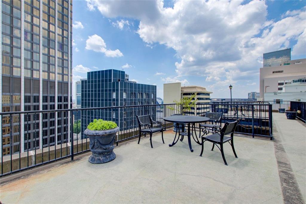 32 Peachtree Street NW Unit 1102