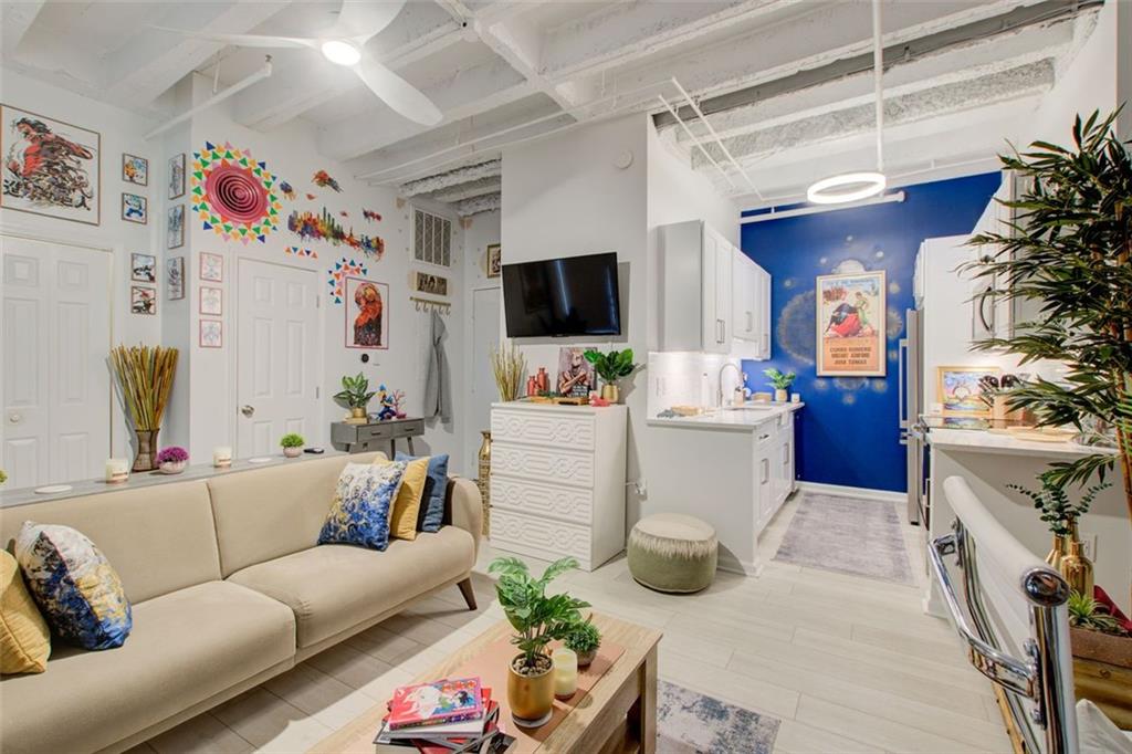 32 Peachtree Street NW Unit 1102