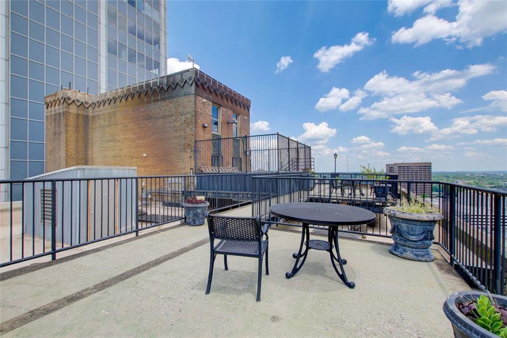 32 Peachtree Street NW Unit 1102