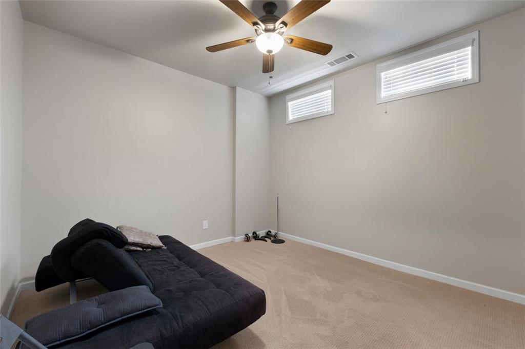 1222 LAVISTA Circle NE