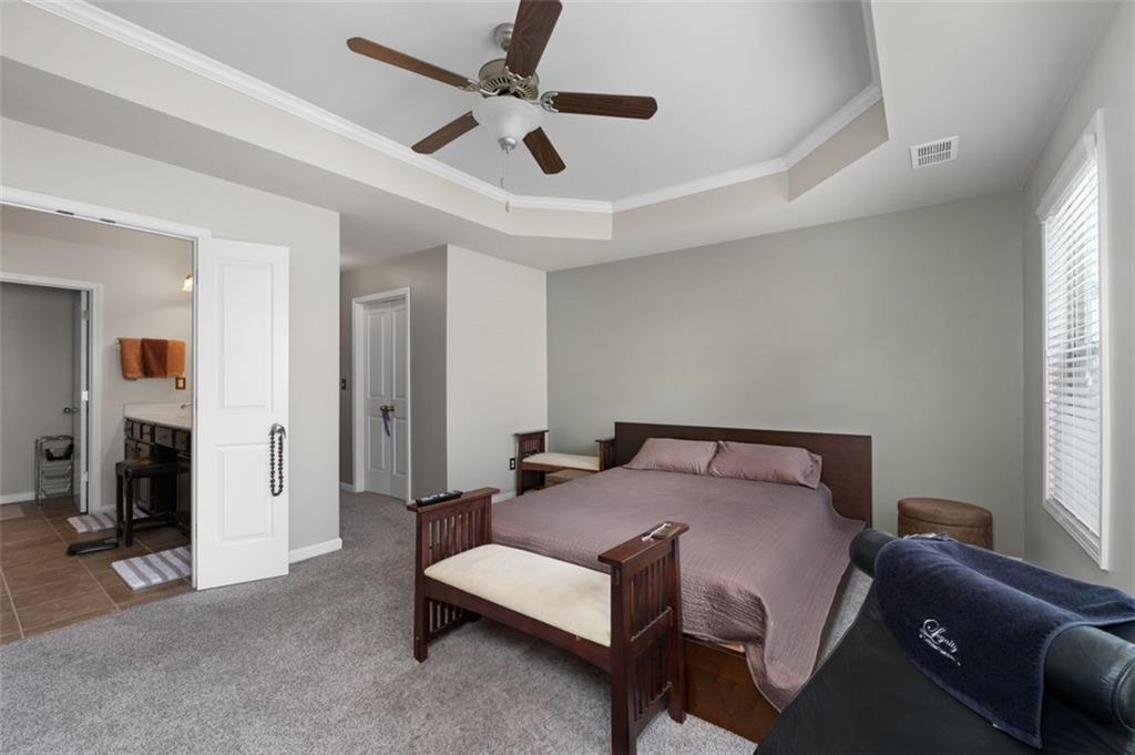 1222 LAVISTA Circle NE